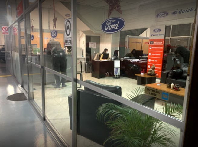 Nuestras Instalaciones - Villanueva Motor S.L.